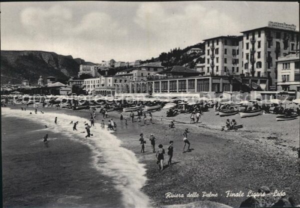 Finale Ligure Strand Hotelanlagen Boote