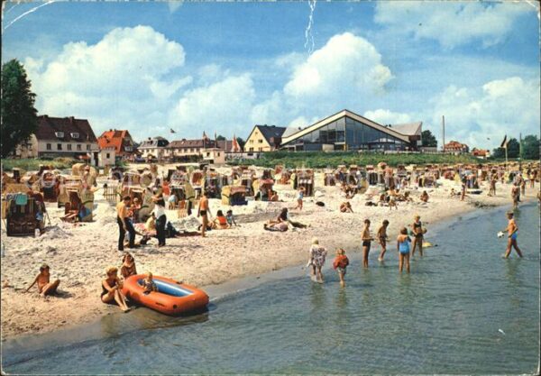 Scharbeutz Ostseebad Meerwasserwellenbad Strand