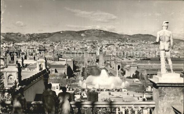 Barcelona Cataluna Surtidores de Montjuich y vista panoram