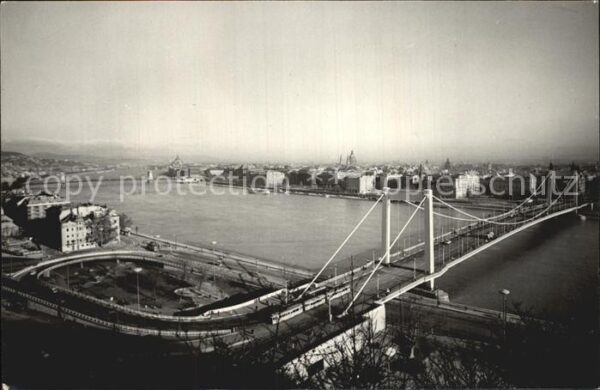Budapest Elisabethbrücke Donau