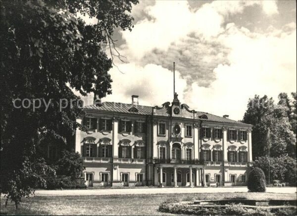 Tallinn Kadrioru Loss Museum
