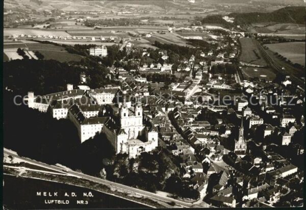 Melk Donau Fliegeraufnahme