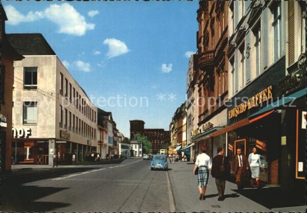 Trier Simeonstrasse mit Porta Nigra
