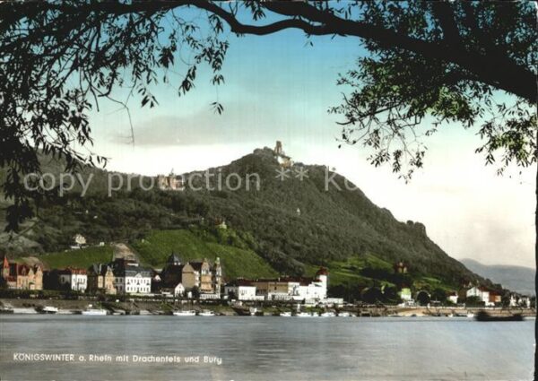 Koenigswinter mit Drachenfels und Burg