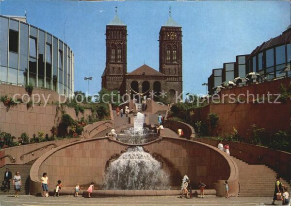 Pirmasens Brunnenanlage an der Pirminiuskirche