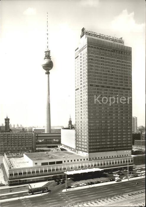 Berlin Fernsehturm und Interhotel Stadt Berlin
