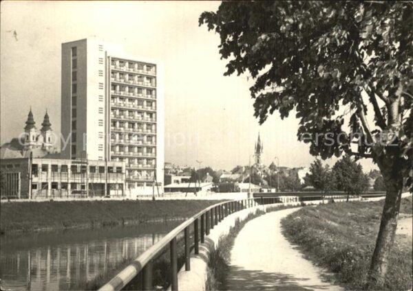Nitra Hochhaus