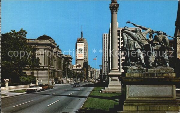 Milwaukee Wisconsin Wisconsin Avenue War Monument