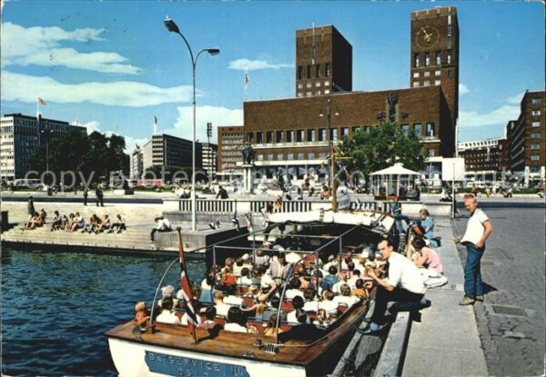 Oslo Norwegen Radhuset Sightseing fra Honnorbryggen R