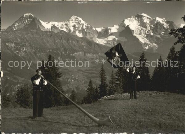 Alphorn Alphornbläser Fahnenschwinger Isenfluh