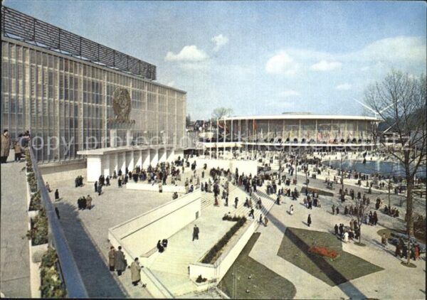 Exposition Internationale Bruxelles 1958 Pavillons de l' U.R.S.S. et des U.S.A.