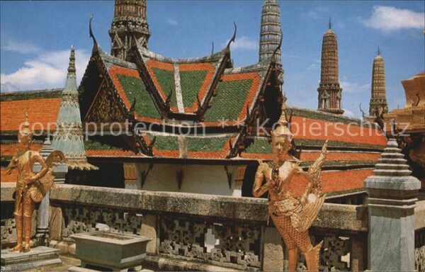Thailand Kin na ri in front of Thebdidon royal p