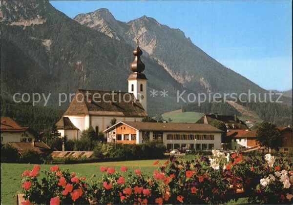 Inzell mit Kirche und Rauschenberg