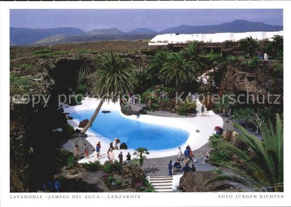Lanzarote Kanarische Inseln Lavahöhle Jameos del Agua