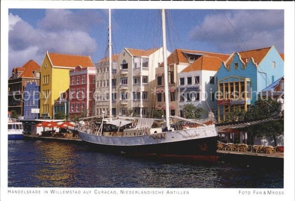 Curacao Niederlaendische Antillen Handelskade in Willemstad