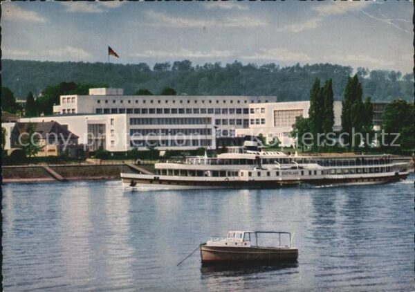 Bonn Rhein Bundeshaus Dampfer