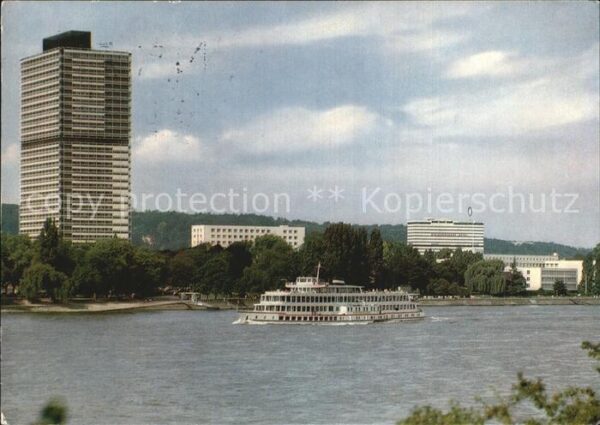 Bonn Rhein Parlamentsgebäude Rheinufer
