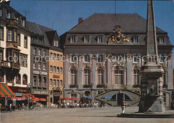 Bonn Rhein Rathaus Obelisk Pestsäule