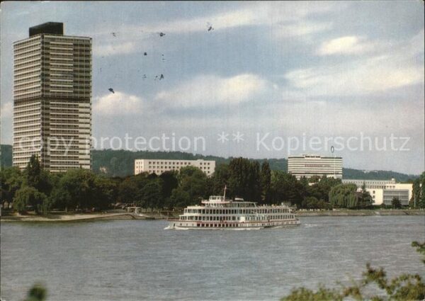 Bonn Rhein Parlamentsgebäude Rheinufer