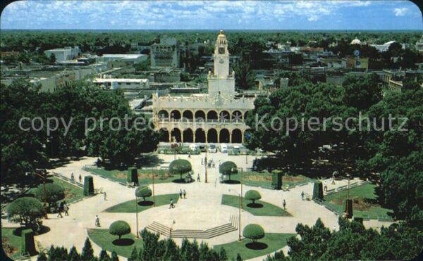 Merida Yucatan Mexico Palacio Municipal frente a la Plaza Pri
