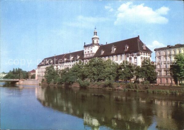 Wroclaw Uniwersytet im. Boleslawa Bieruta gmach