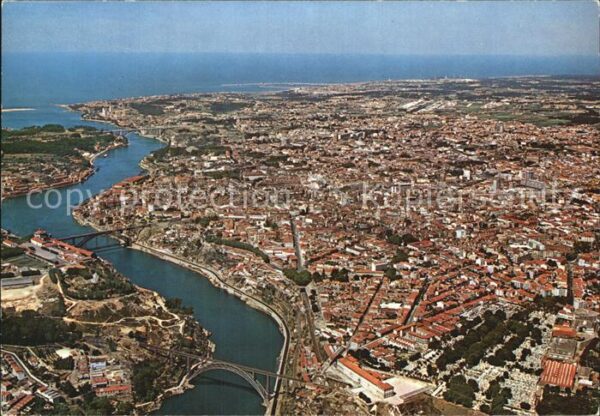 Porto Portugal Vista aerea Tres Pontes