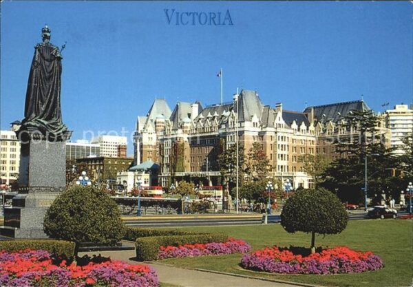 Victoria British Columbia Bronze statue of Queen Victoria Overloo