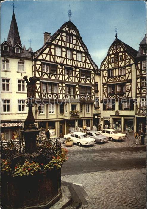 Bernkastel-Kues Markt St-Michael-Brunnen