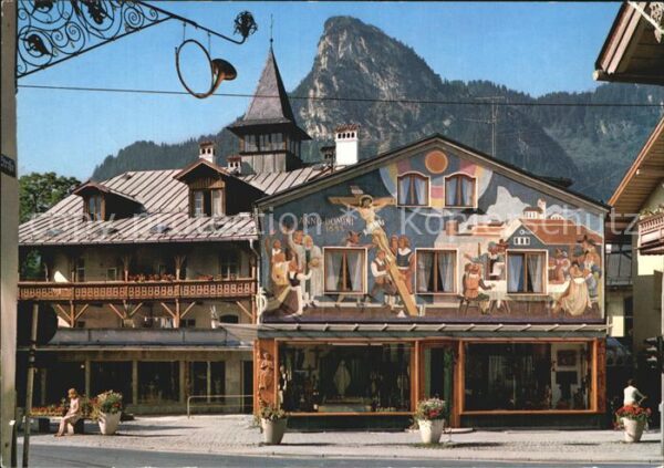 Oberammergau Passionsspielort Dorfplatz mit Fresko D