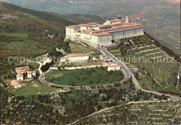 Abbazia Bergamo Fliegeraufnahme Monte Cassino