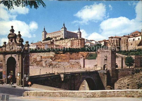 Toledo Castilla-La Mancha Ponte de Alcantara y Alcazar