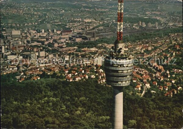 Stuttgart mit Fernsehturm Fliegeraufnahme