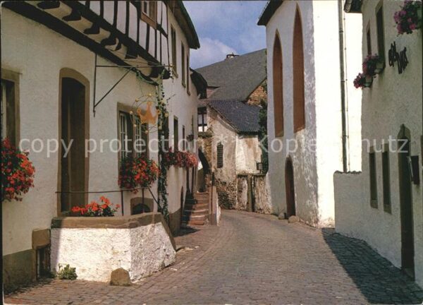 Kronenburg Eifel Burglädchen Gasse