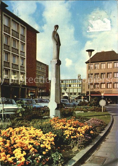 Dueren Rheinland Mariensäule am Marktplatz
