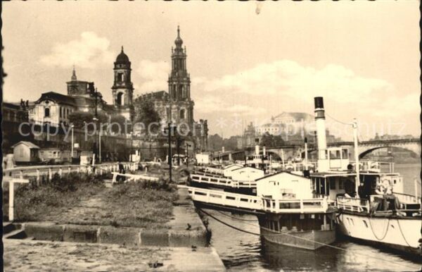 Dresden Dampferanlegestelle Hofkirche Brühlsche