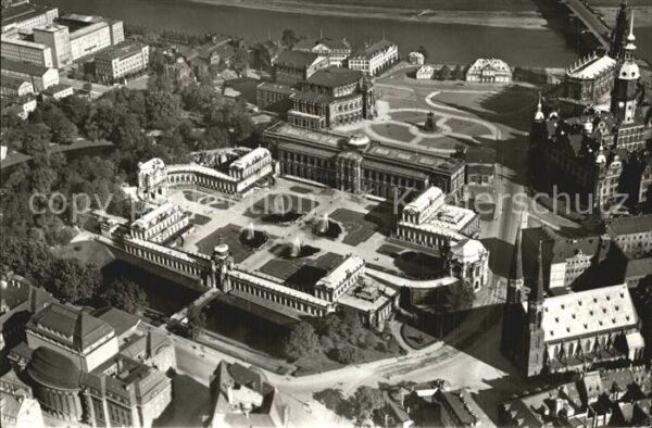 Dresden Zwinger Theaterplatz vor der Zerstörung