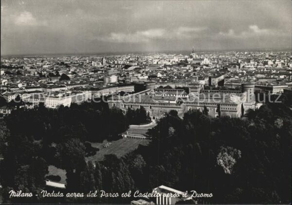 Milano Veduta aerea del Parco col Castello ver