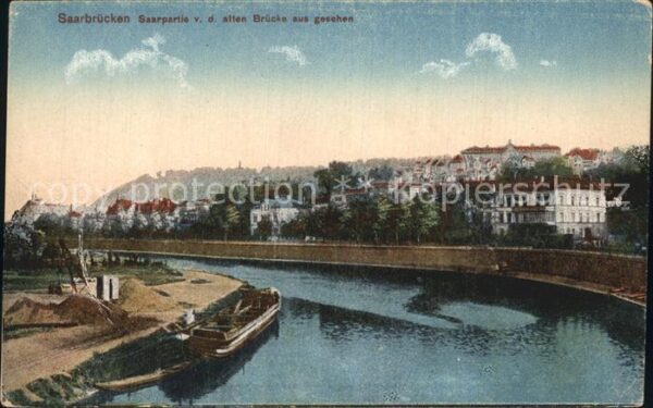 Saarbruecken Saarpartie von Brücke aus gesehen