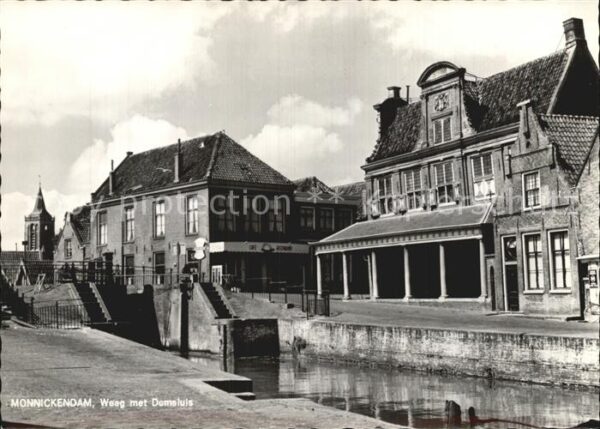 Monnickendam Weeg Domsluis