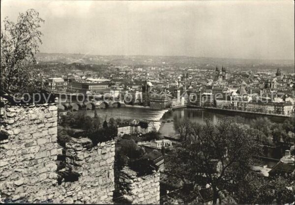Praha Prahy Prague Blick von Hungermauer zur Stadt