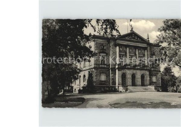 Goettingen Niedersachsen Theaterplatz