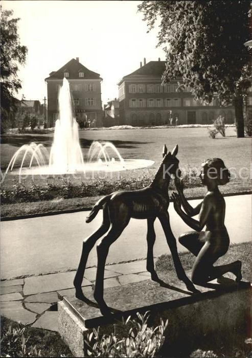 Reutlingen Listplatz Skulptur Mädchen mit Fohlen S