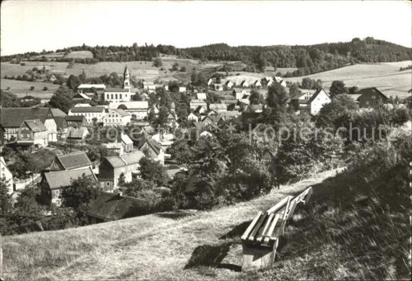 Saupsdorf Ortsansicht mit Kirche Blick zum Wachbe