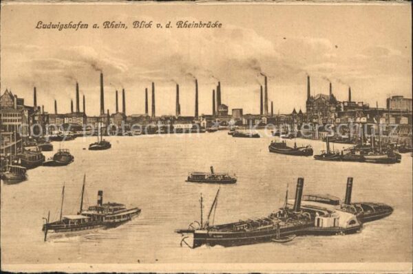Ludwigshafen Rhein Blick von der Rheinbrücke Dampfer Fabri