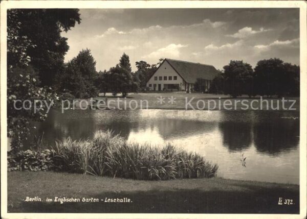 Berlin Englischer Garten Lesehalle
