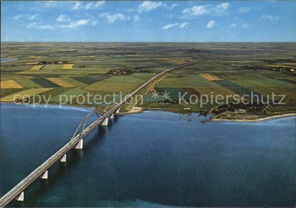 Fehmarnsund Brücke mit Blick auf Insel Fehmarn Flie