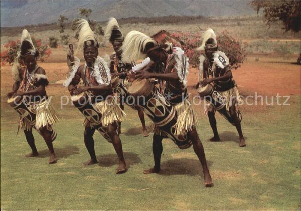 Typen Afrika Traditional Dancers Lunch Time Entertai