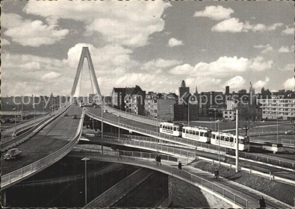Strassenbahn Köln am Rhein Severinsbrücke