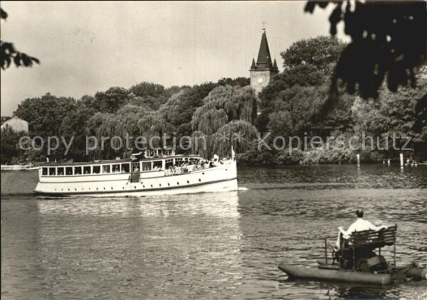 Berlin Fahrgaststiff der Weissen Flotte MS Arc