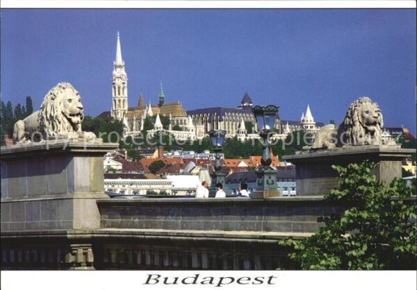 Budapest Brücke Löwenskulptur Prager Burg